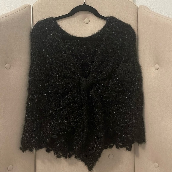 Custom Hand Knit Black Shawl/Scarf  w a Flowers Detail - Picture 1 of 7